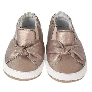 Robeez Girls Leather Mini Shoes Bellas Bow Size 3-6 Months